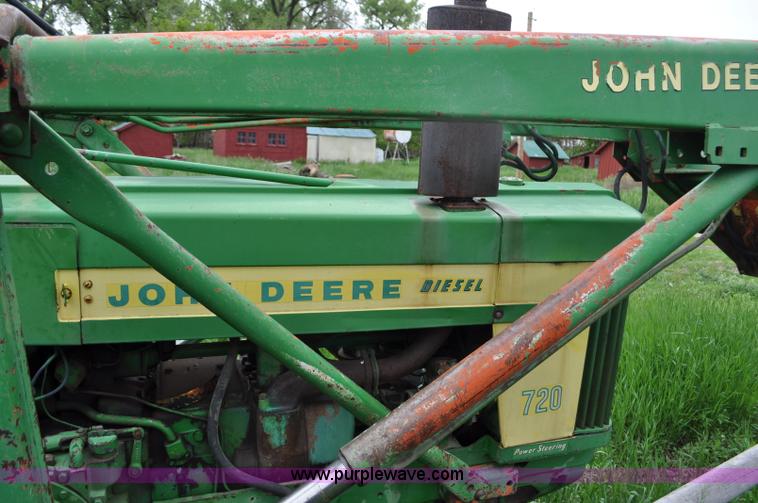 image for item G6032 1957 John Deere 720 tractor