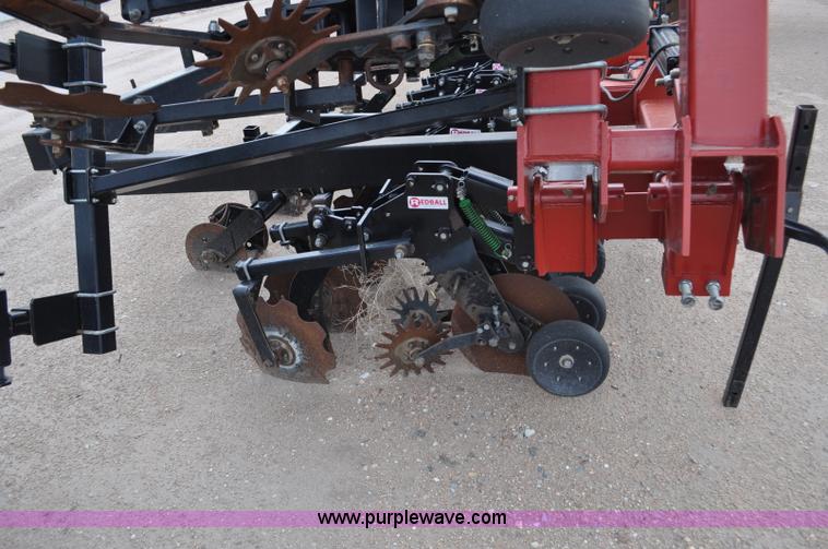 image for item G6042 Redball 2000 strip till machine