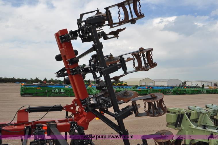 image for item G6042 Redball 2000 strip till machine