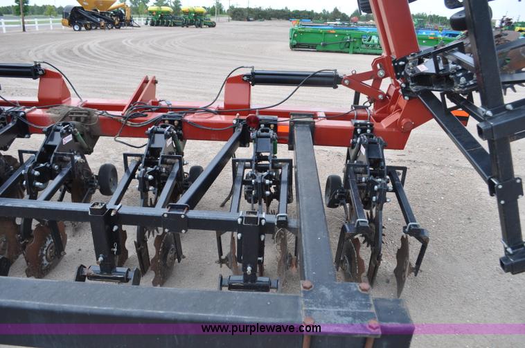 image for item G6042 Redball 2000 strip till machine