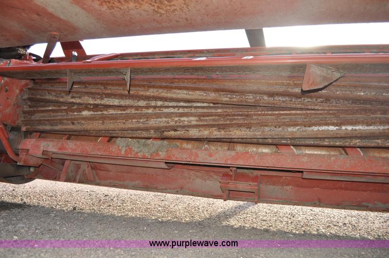 image for item G6044 2005 Hesston 1275 HydroSwing mower conditioner