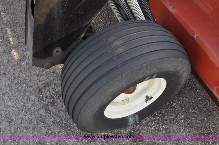 image for item G6044 2005 Hesston 1275 HydroSwing mower conditioner