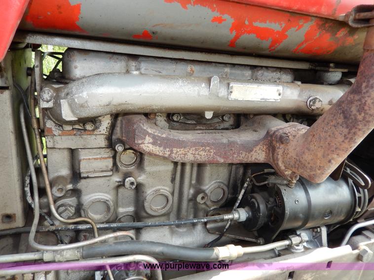 image for item H3052 1968 Massey-Ferguson 180 tractor