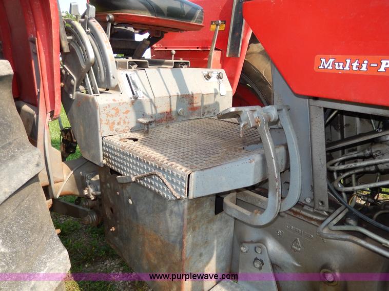 image for item H3052 1968 Massey-Ferguson 180 tractor