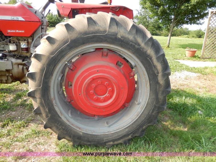 image for item H3052 1968 Massey-Ferguson 180 tractor
