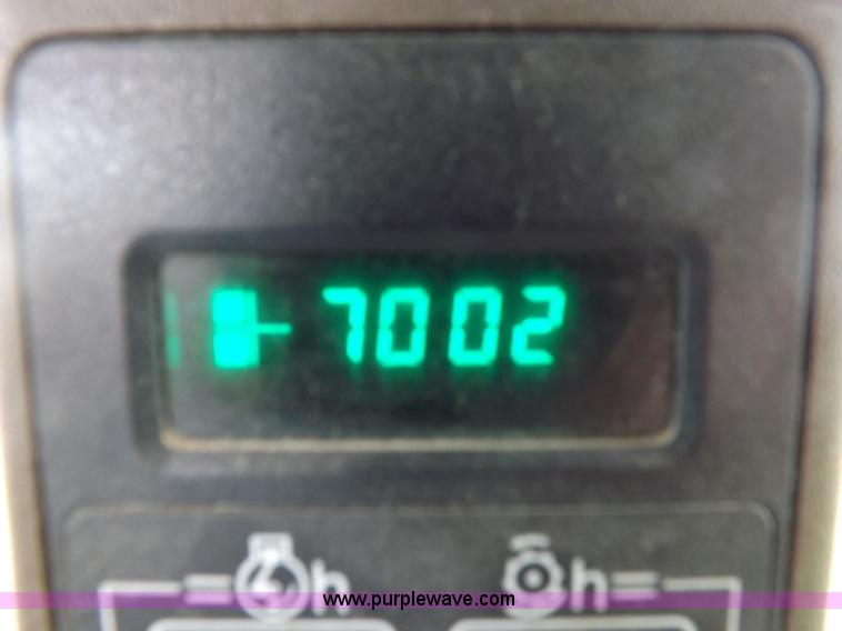 image for item H7018 1990 John Deere 9600 Turbo combine