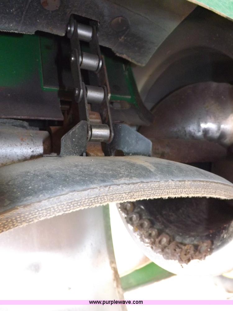 image for item H7018 1990 John Deere 9600 Turbo combine