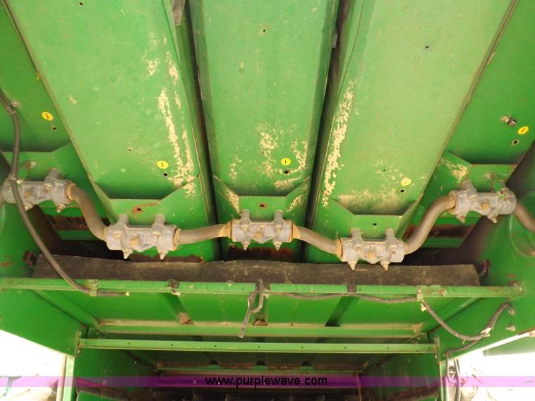 image for item H7018 1990 John Deere 9600 Turbo combine