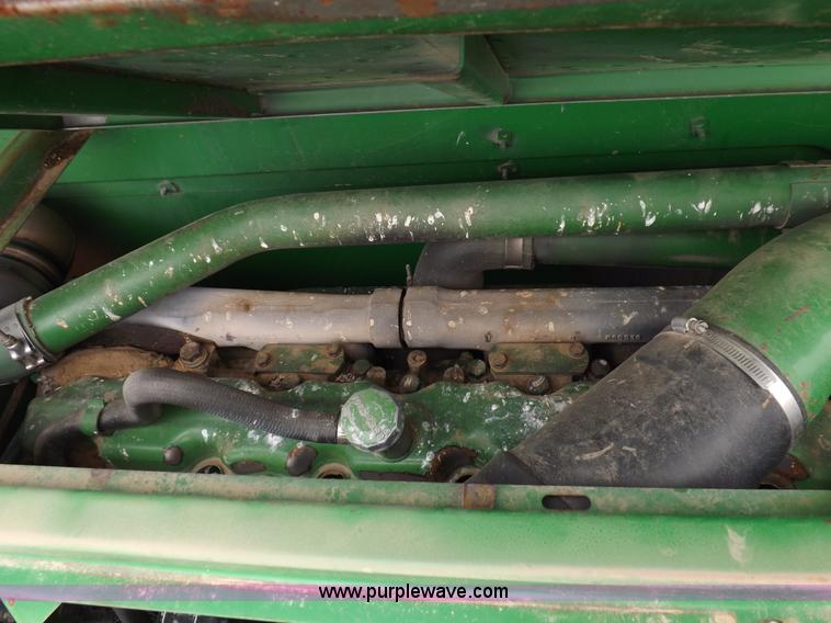 image for item H7018 1990 John Deere 9600 Turbo combine