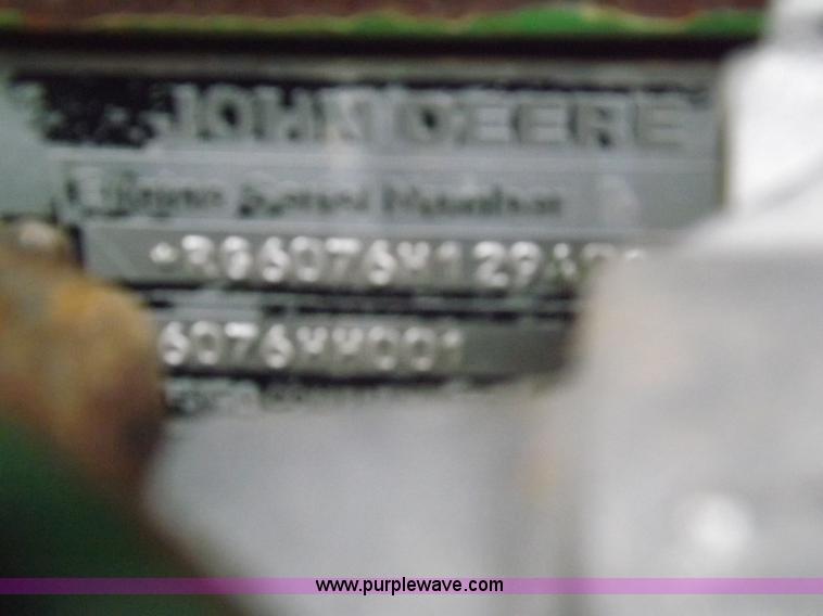 image for item H7018 1990 John Deere 9600 Turbo combine