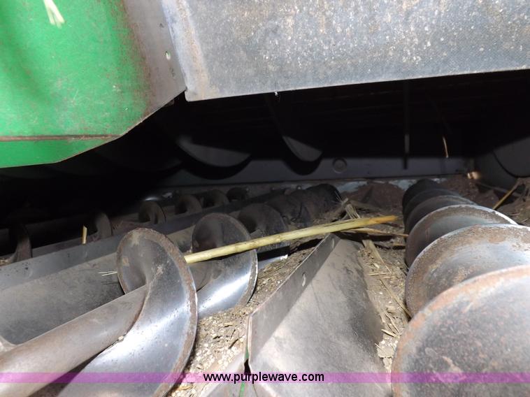 image for item H7018 1990 John Deere 9600 Turbo combine