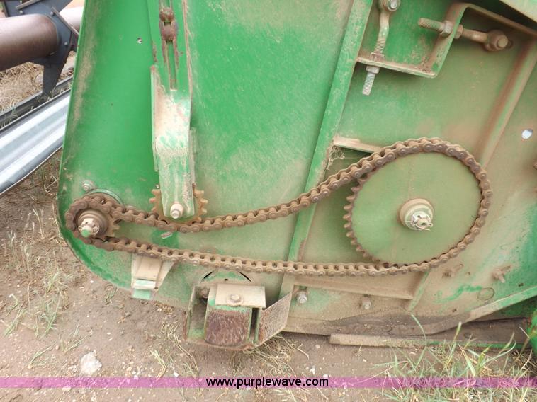 image for item H7018 1990 John Deere 9600 Turbo combine
