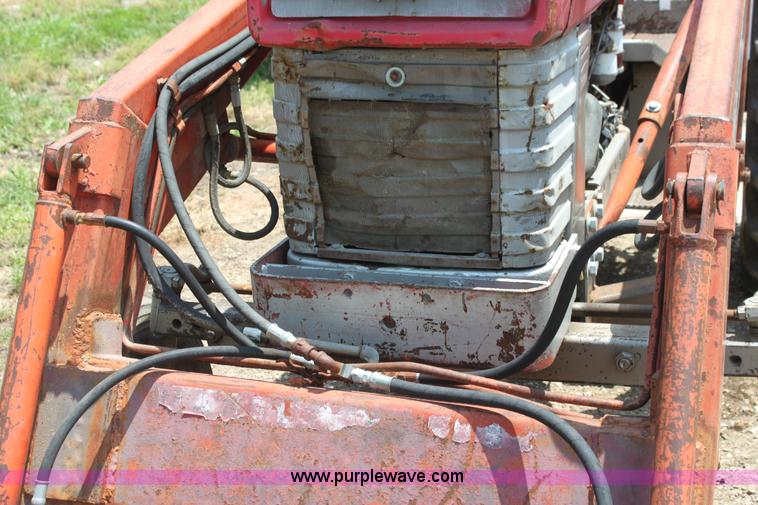 image for item H7433 Massey-Ferguson 180 tractor