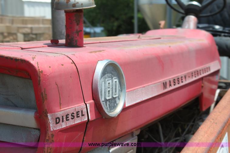 image for item H7433 Massey-Ferguson 180 tractor