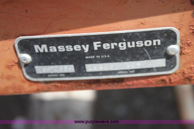 image for item H7433 Massey-Ferguson 180 tractor