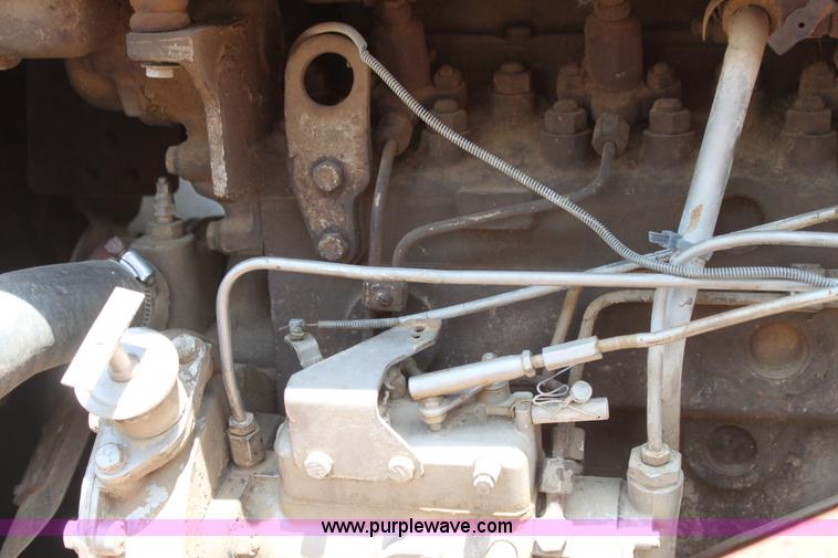 image for item H7433 Massey-Ferguson 180 tractor