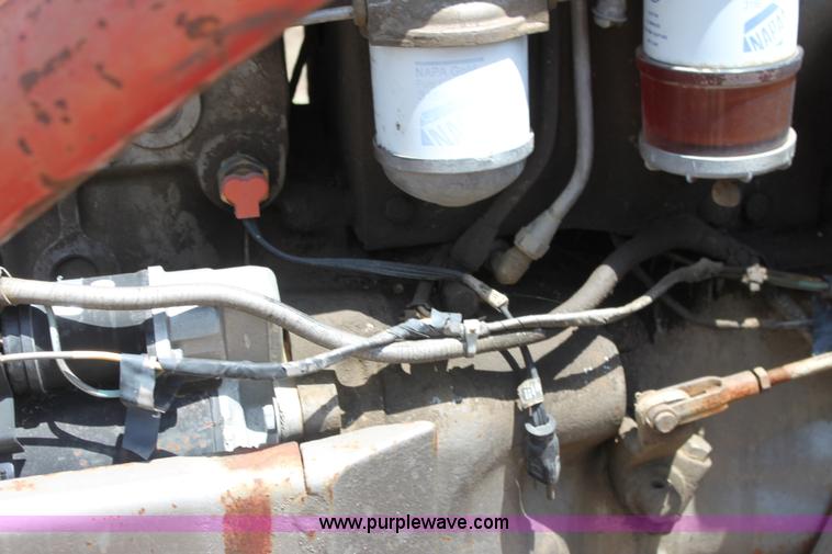 image for item H7433 Massey-Ferguson 180 tractor