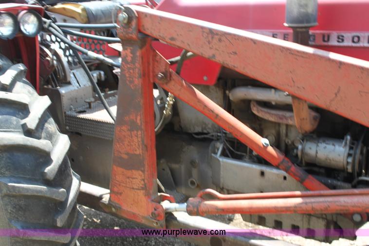 image for item H7433 Massey-Ferguson 180 tractor
