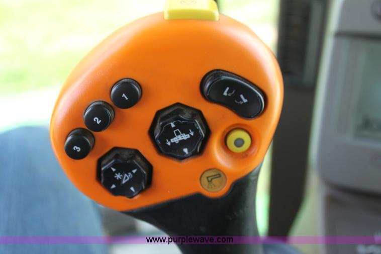 image for item H7444 2009 John Deere 9770 STS 2WD combine