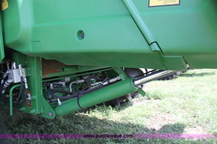 image for item H7444 2009 John Deere 9770 STS 2WD combine