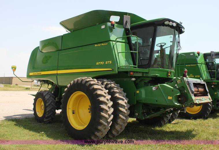 image for item H7445 2010 John Deere 9770 STS 2WD combine