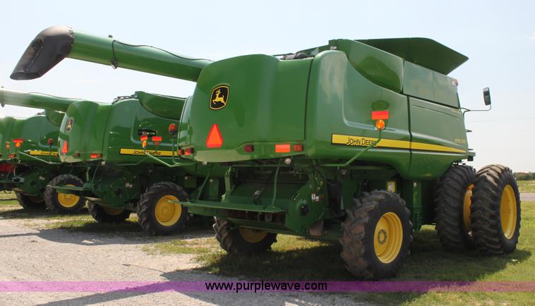 image for item H7445 2010 John Deere 9770 STS 2WD combine