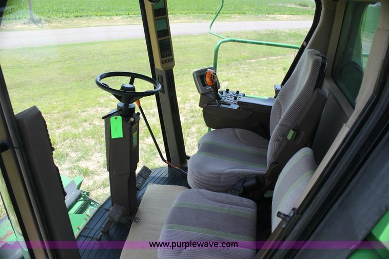 image for item H7446 2009 John Deere 9770 STS RWA combine