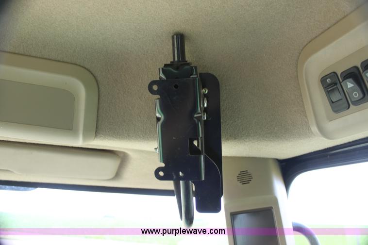 image for item H7446 2009 John Deere 9770 STS RWA combine