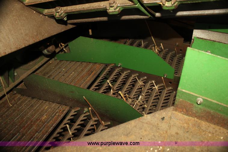 image for item H7446 2009 John Deere 9770 STS RWA combine