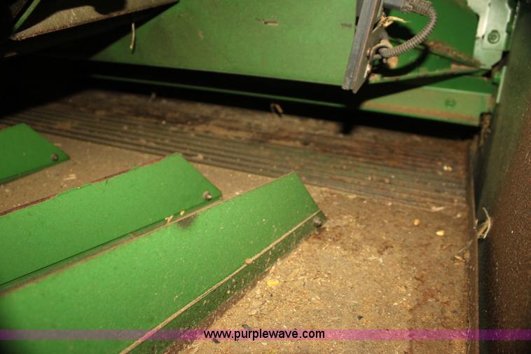 image for item H7446 2009 John Deere 9770 STS RWA combine