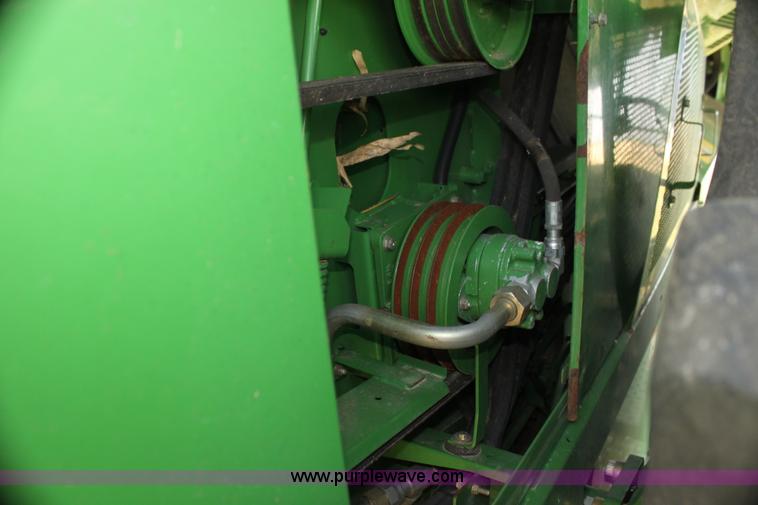 image for item H7446 2009 John Deere 9770 STS RWA combine