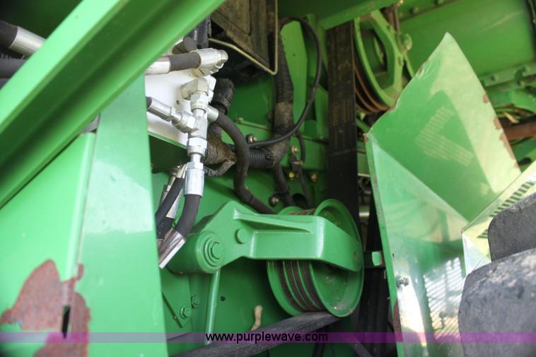 image for item H7446 2009 John Deere 9770 STS RWA combine