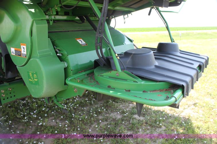 image for item H7446 2009 John Deere 9770 STS RWA combine