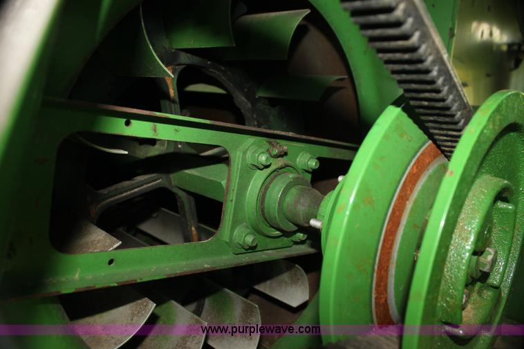 image for item H7446 2009 John Deere 9770 STS RWA combine