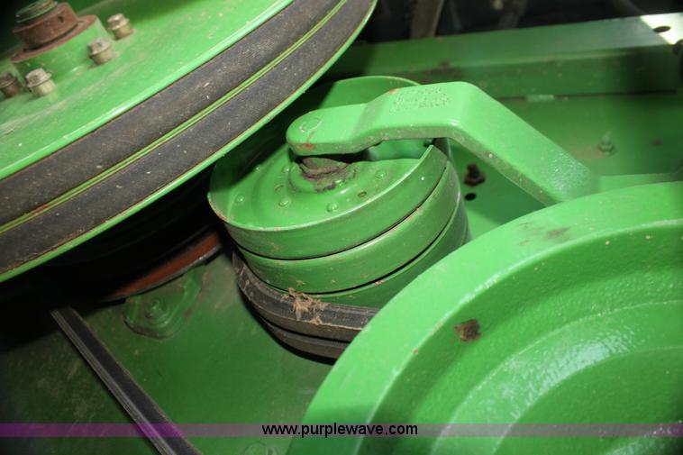 image for item H7446 2009 John Deere 9770 STS RWA combine