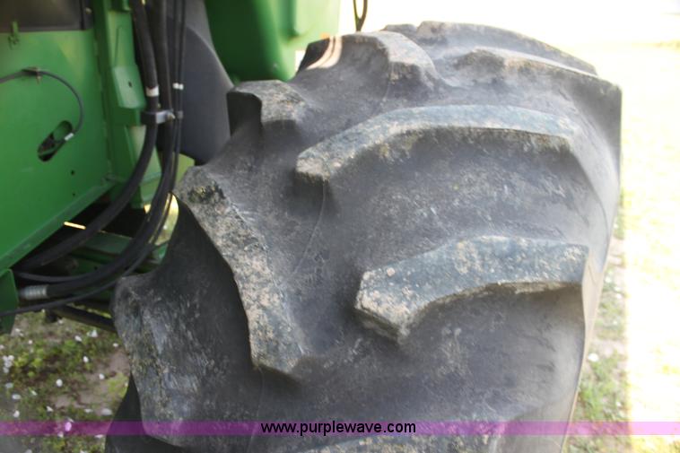 image for item H7446 2009 John Deere 9770 STS RWA combine