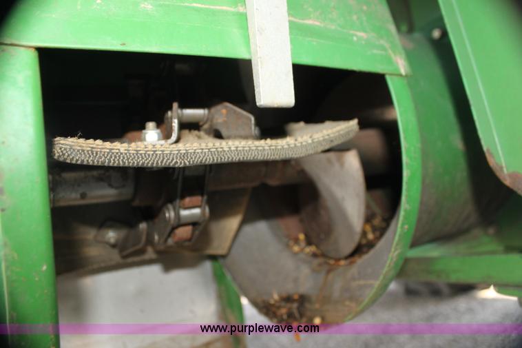 image for item H7446 2009 John Deere 9770 STS RWA combine