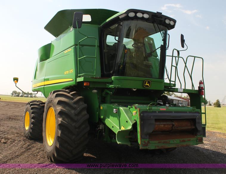 image for item H7447 2009 John Deere 9770 STS RWA combine