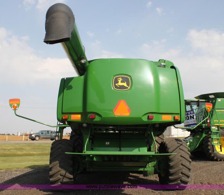 image for item H7447 2009 John Deere 9770 STS RWA combine