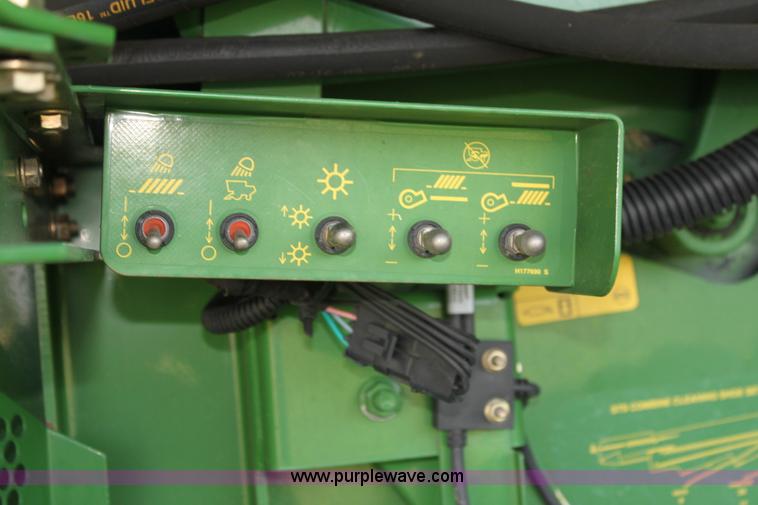 image for item H7447 2009 John Deere 9770 STS RWA combine