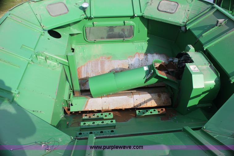 image for item H7447 2009 John Deere 9770 STS RWA combine