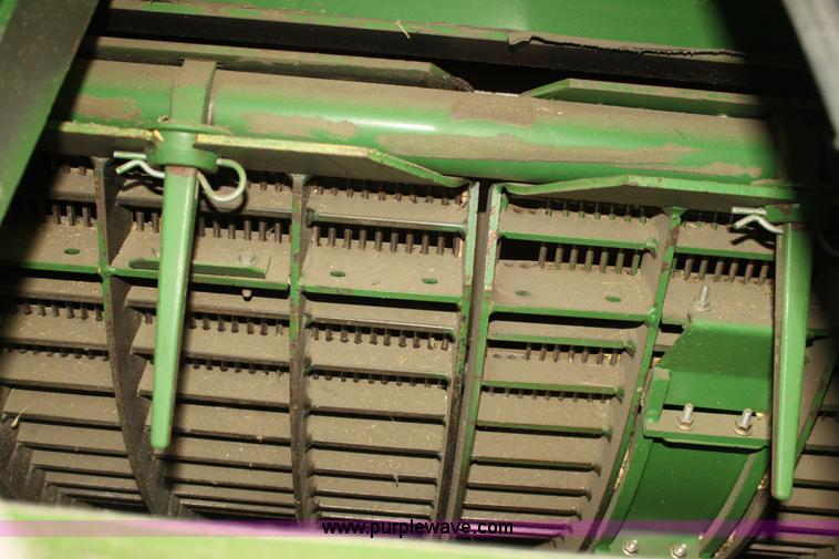 image for item H7447 2009 John Deere 9770 STS RWA combine