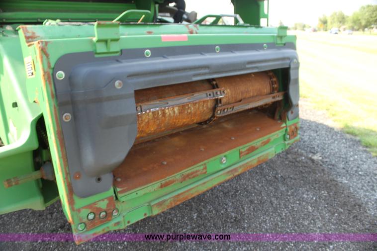 image for item H7447 2009 John Deere 9770 STS RWA combine