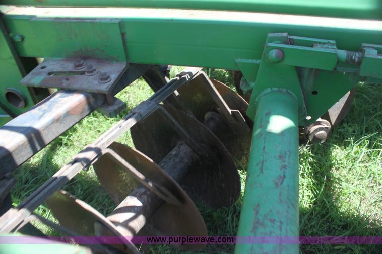 image for item H7462 John Deere 235 disk