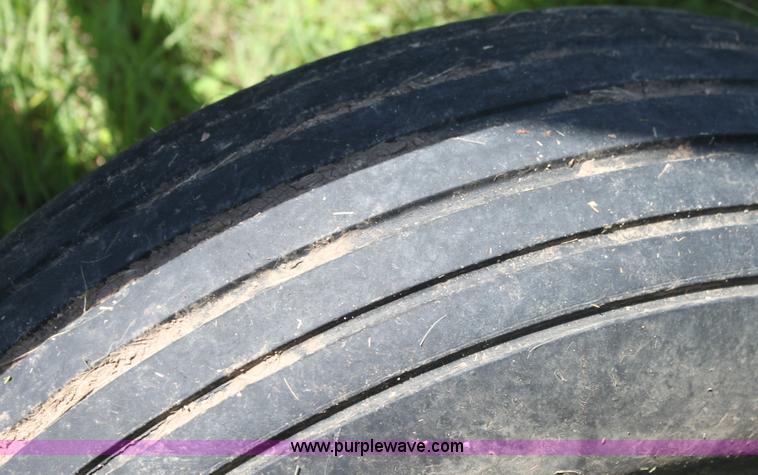 image for item H7462 John Deere 235 disk