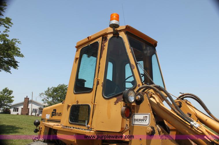 image for item H7477 Fiat-Allis 545B wheel loader