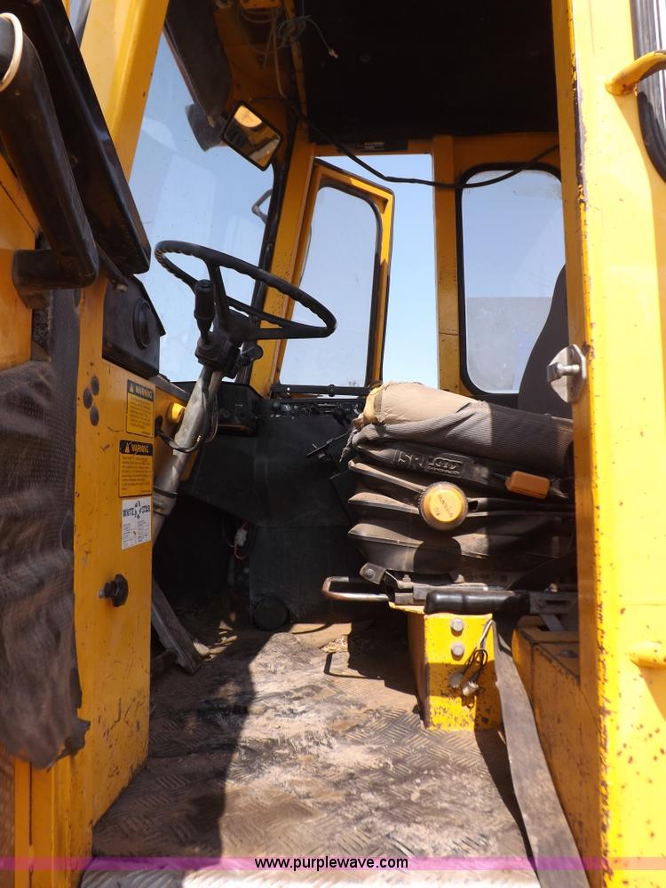 image for item I7747 Michigan L90 wheel loader
