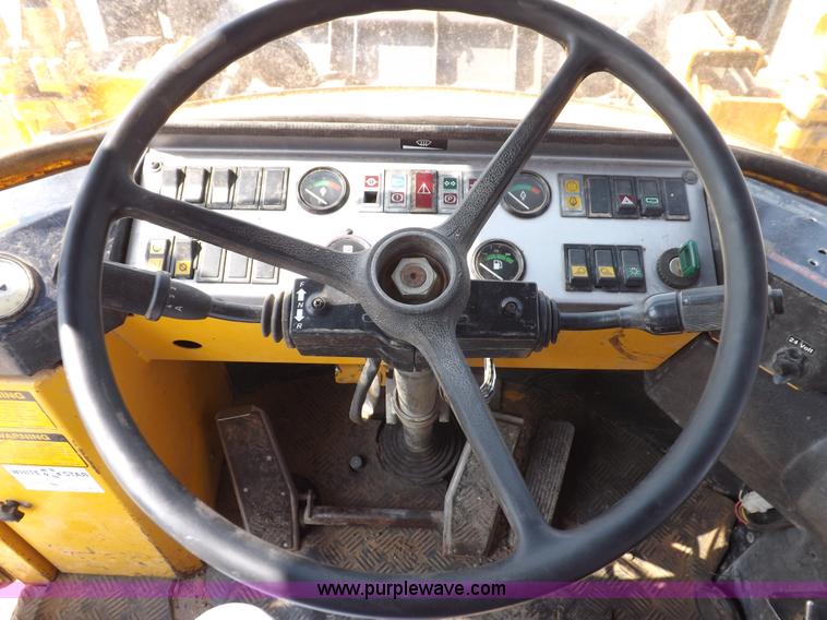 image for item I7747 Michigan L90 wheel loader