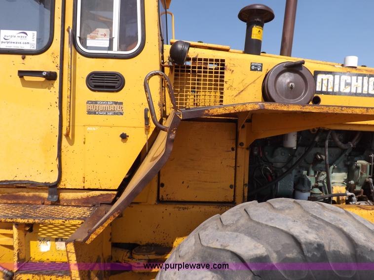 image for item I7747 Michigan L90 wheel loader
