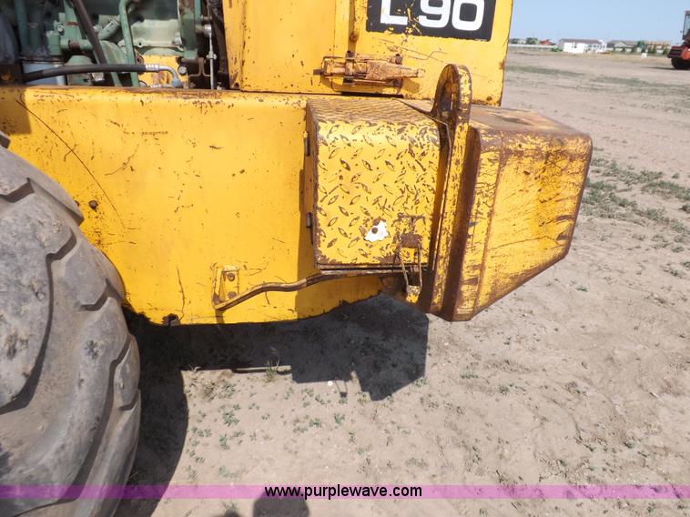 image for item I7747 Michigan L90 wheel loader